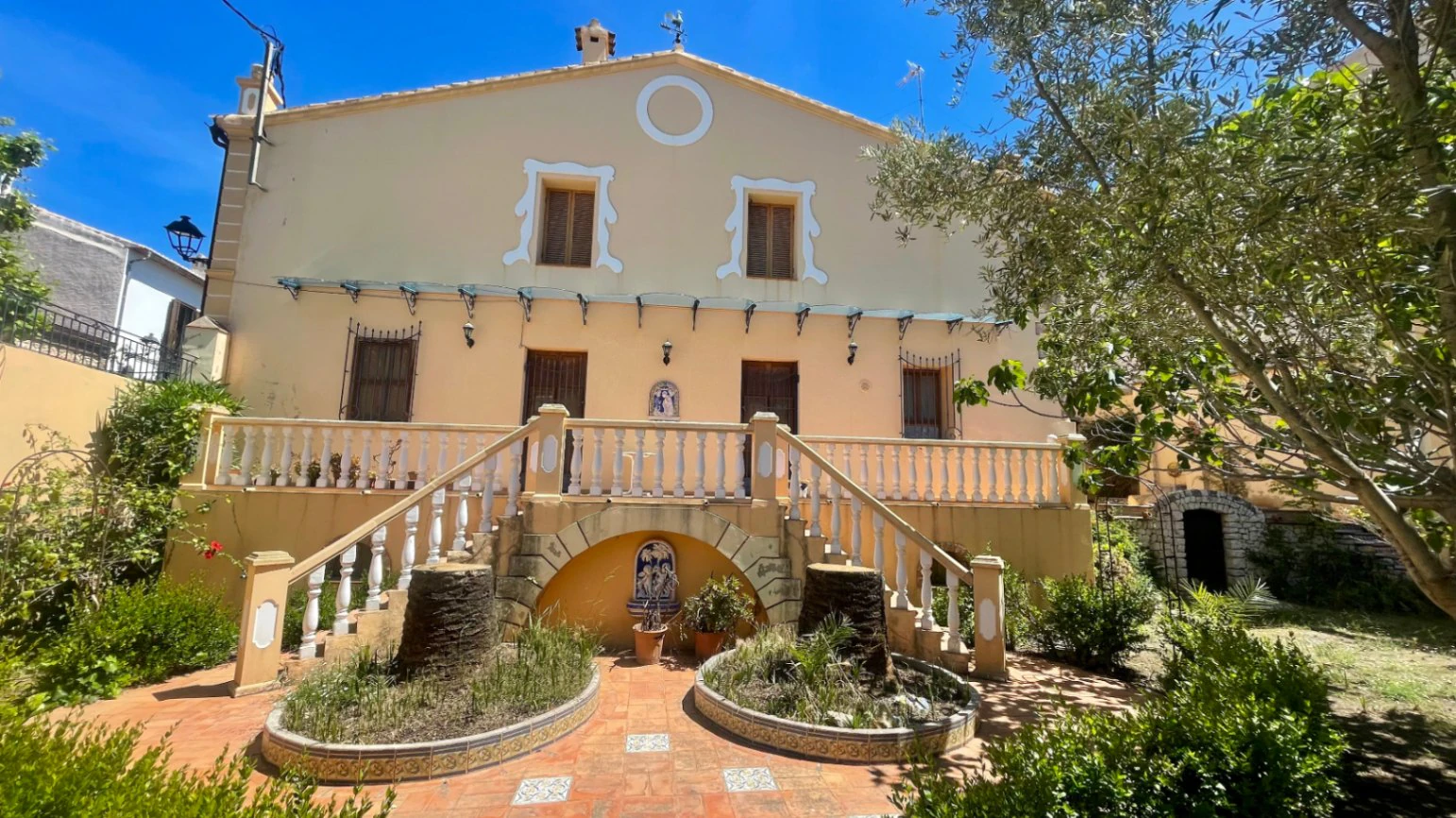 Townhouse for sale in Parcent: Magnificent