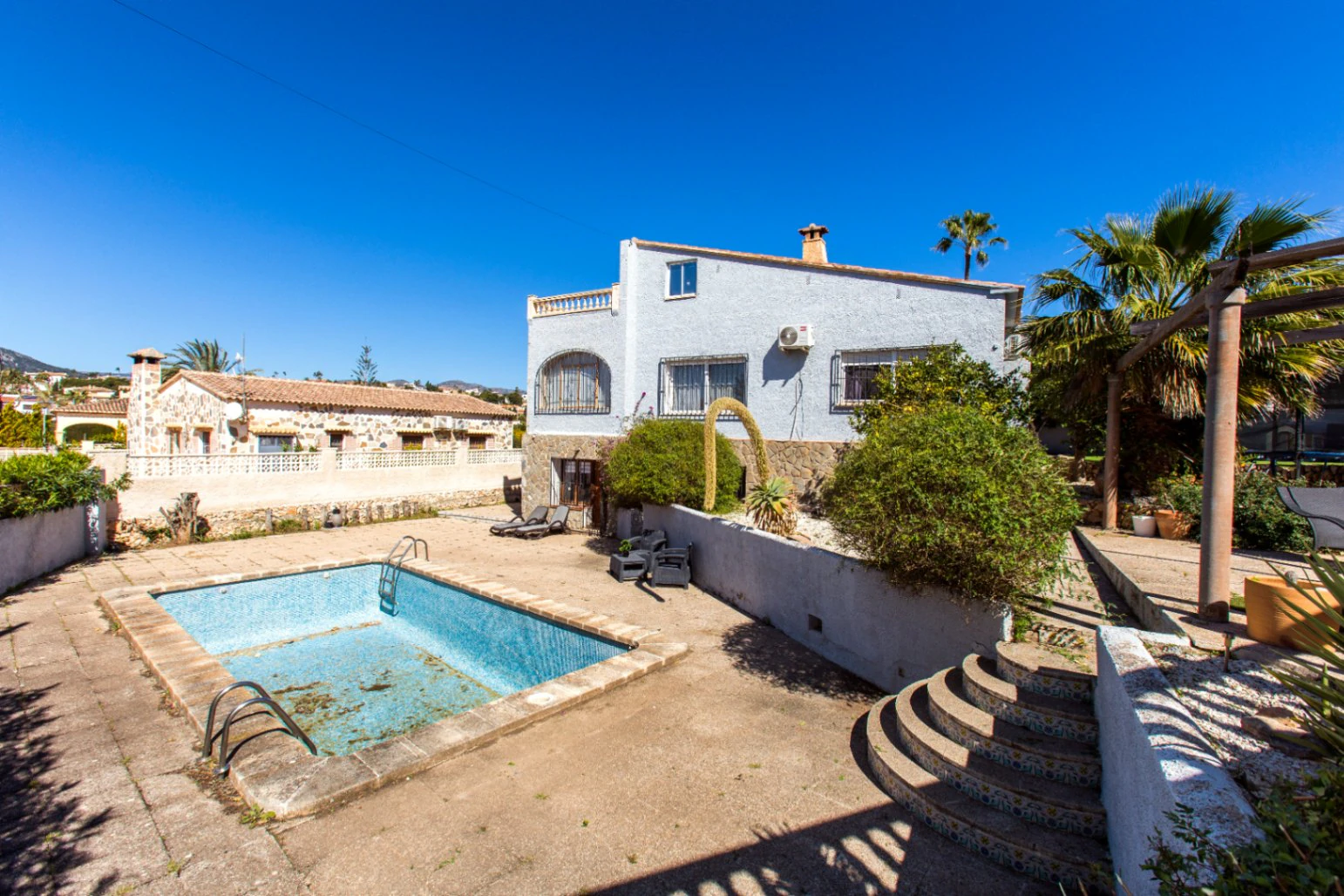 Villa with great potential for sale in Calpe