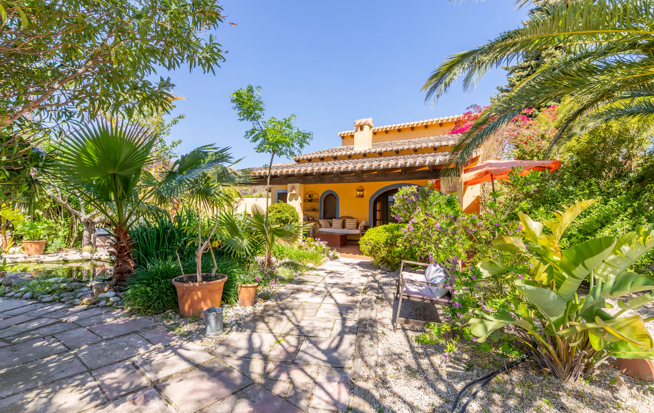 Finca for sale in Teulada