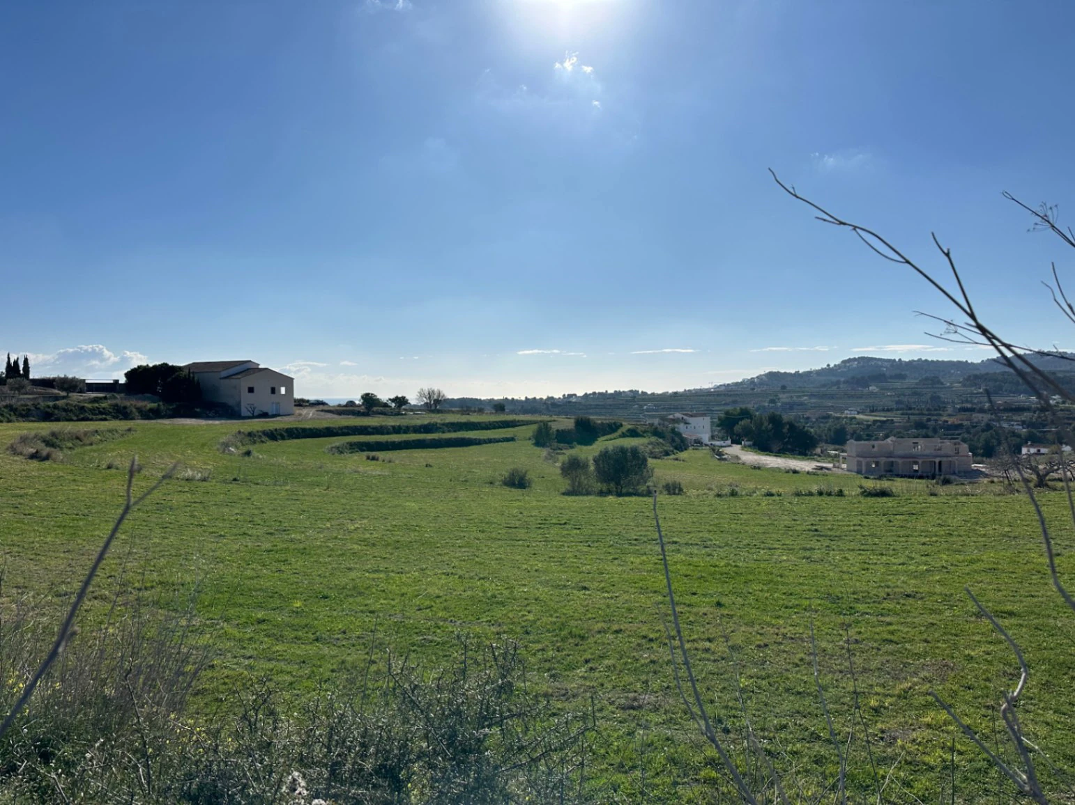 Parcela de terreno en Teulada con vistas al mar y gran potencial edificable