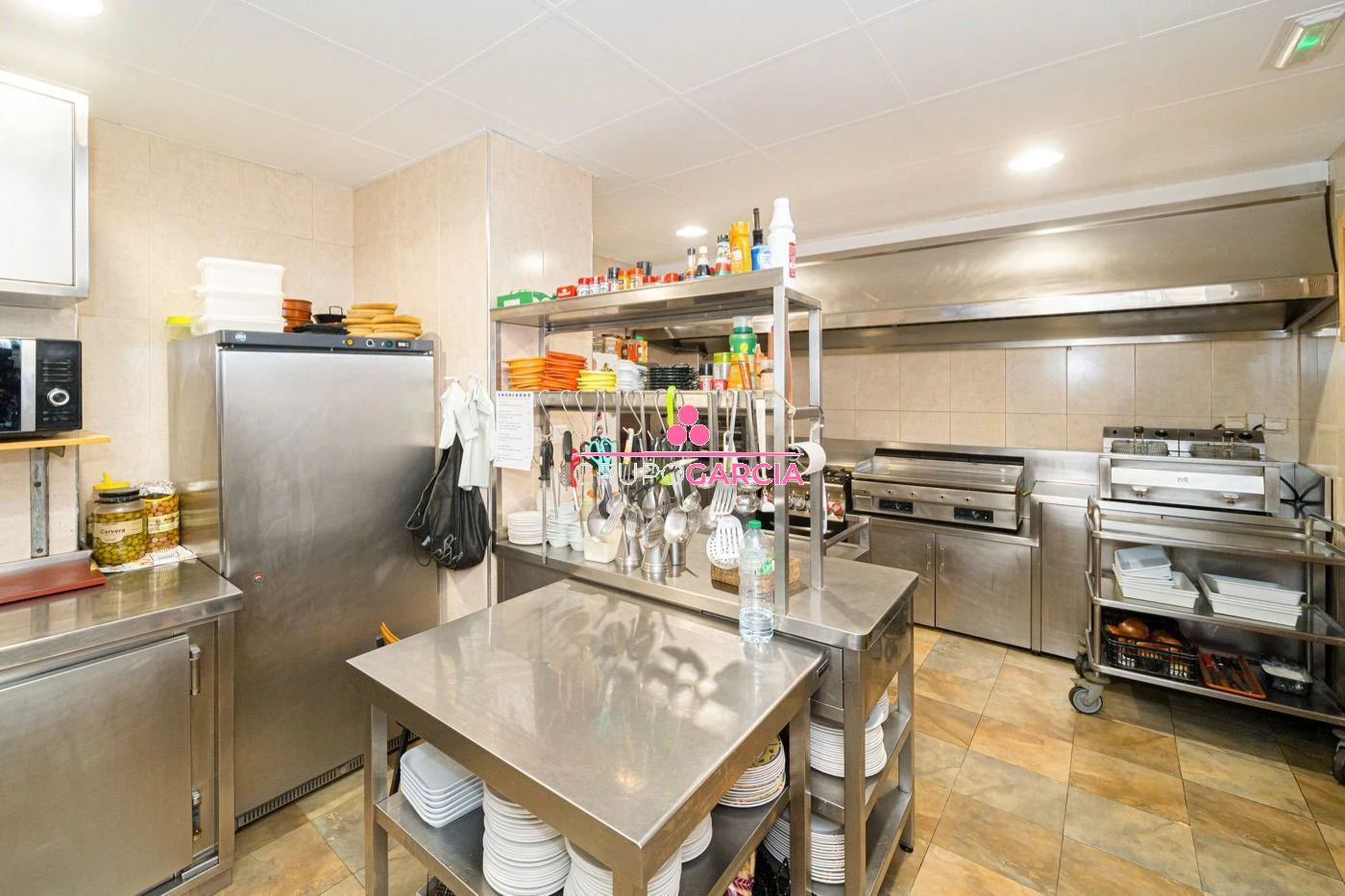 Commercial premises for sale in Alcalali