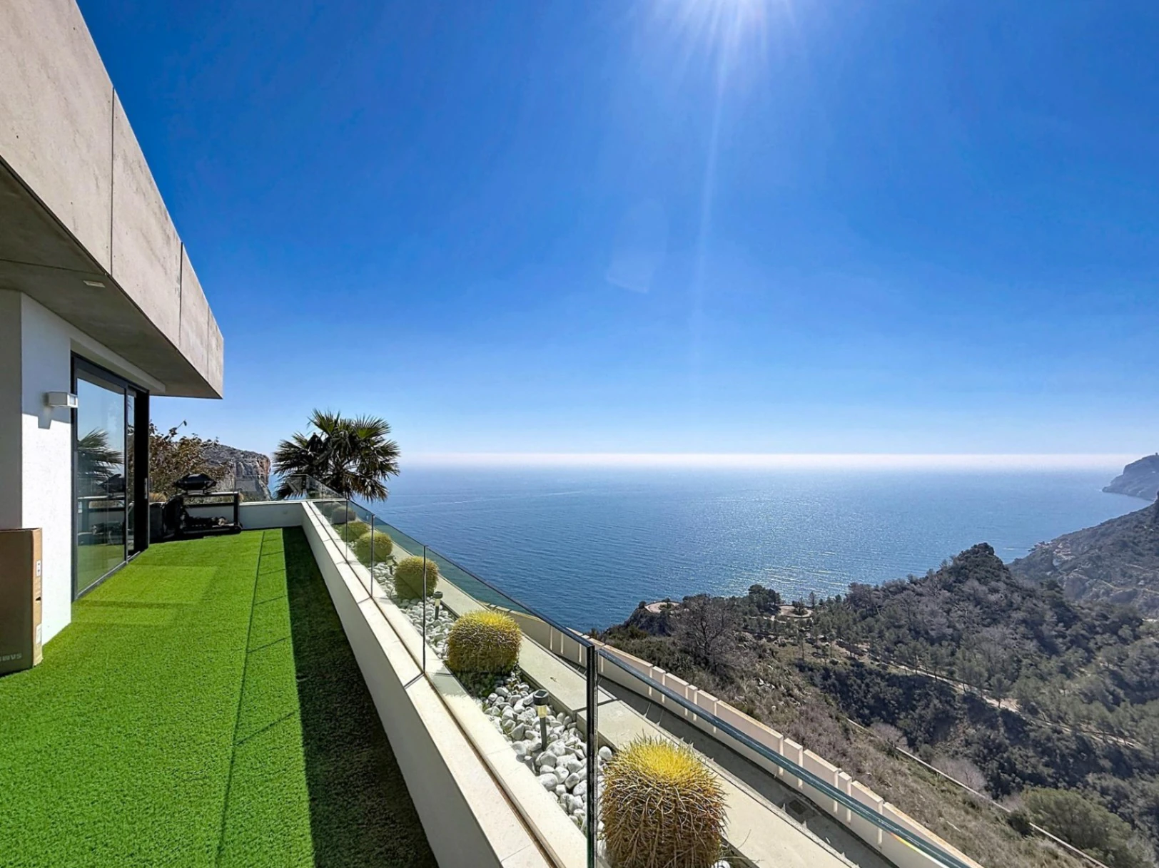 Cumbre del Sol moderne luxe appartement metSpectaculaire panoramisch uitzicht op de zee en de kliffen