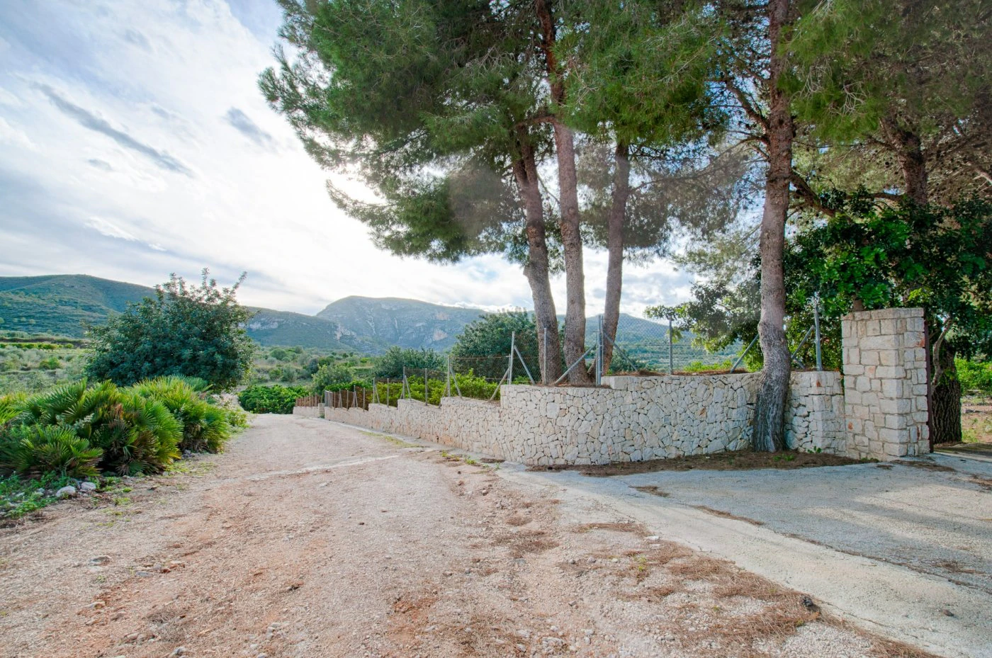 FINCA IN DER RUHE VON GATA DE GORGOS