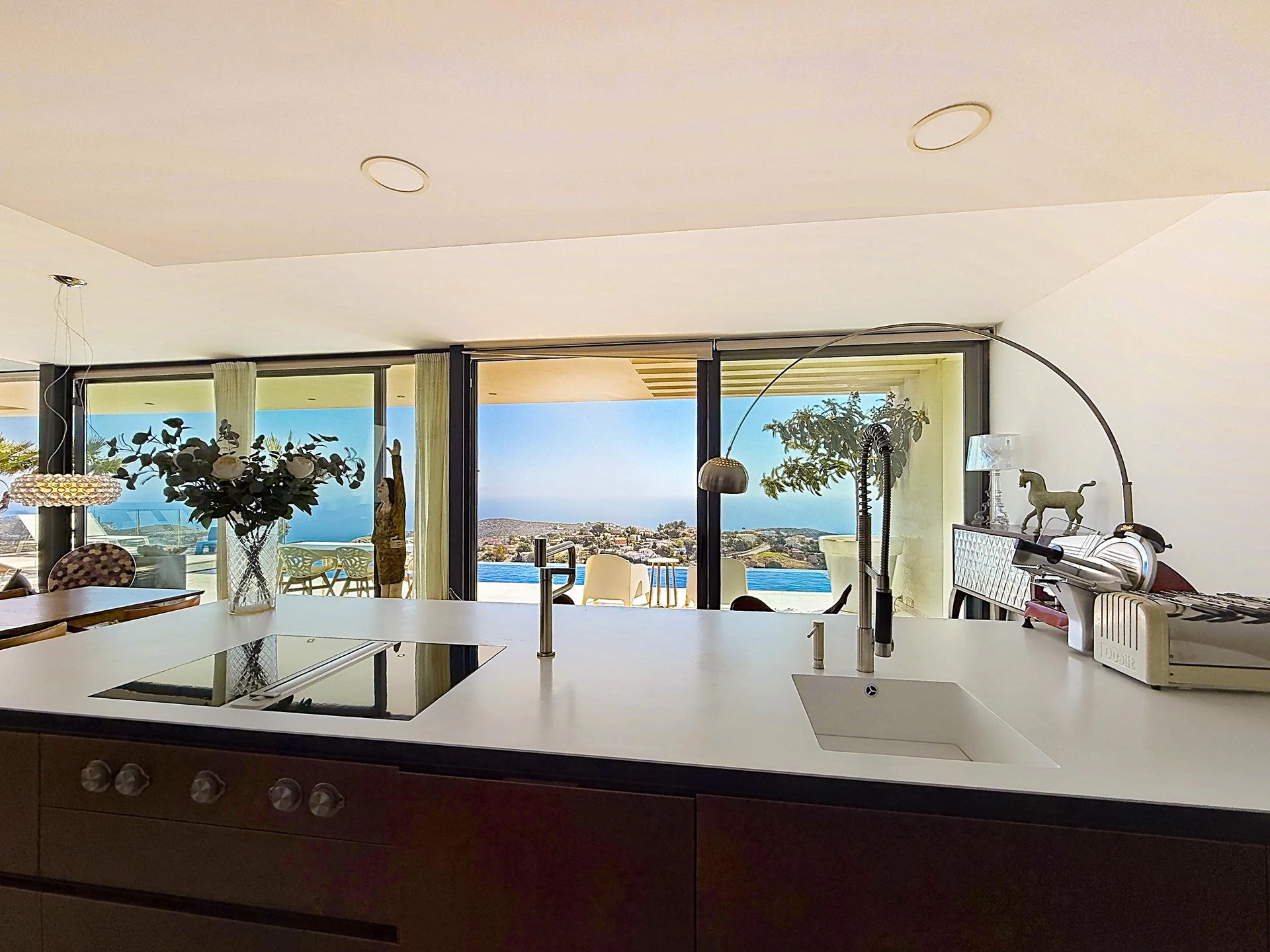 Cumbre del Sol modern villa with panoramic sea views