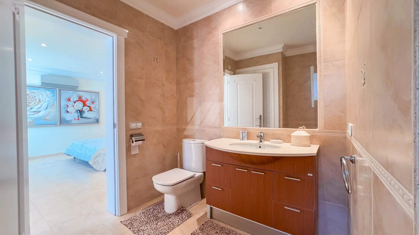 Villa de lujo en venta en Moraira con vistas al mar.