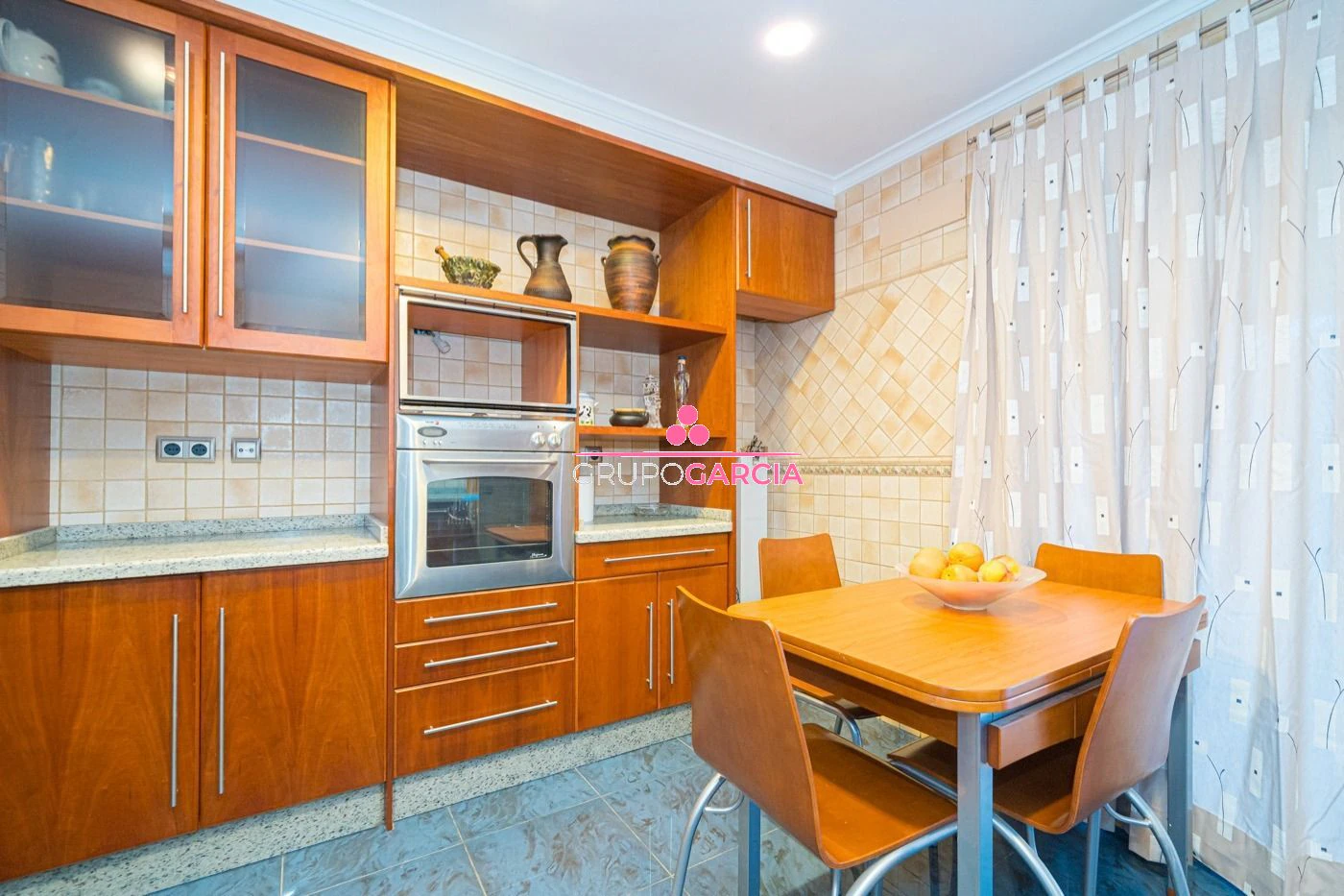 Commercial premises for sale in Alcalali