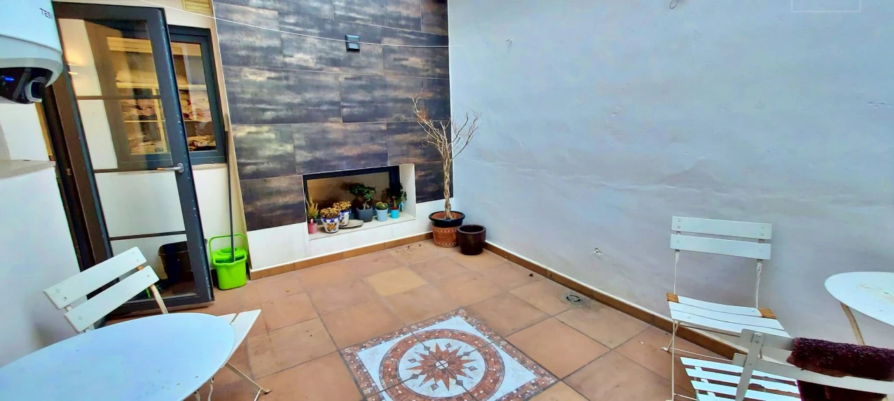 Large Townhouse For Sale in Javea