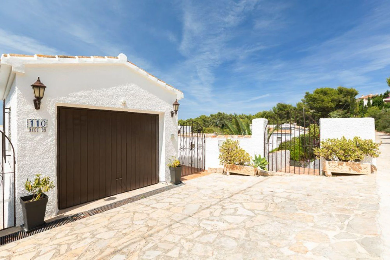 Vue imprenable sur la mer, avec appartement d’invités