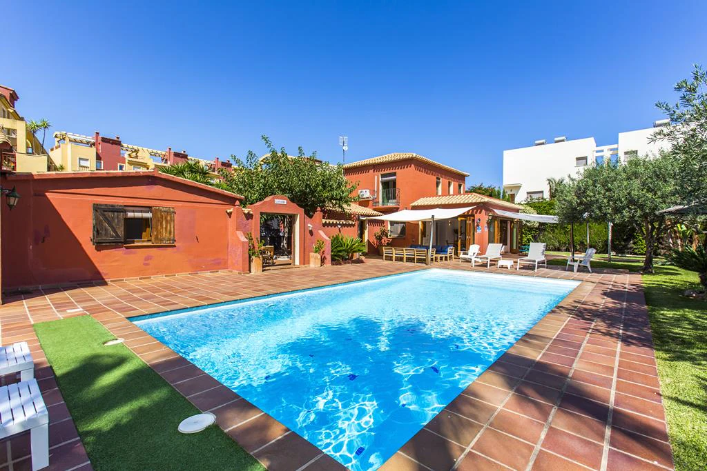 Villa with direct access to one of the best beaches in Dénia