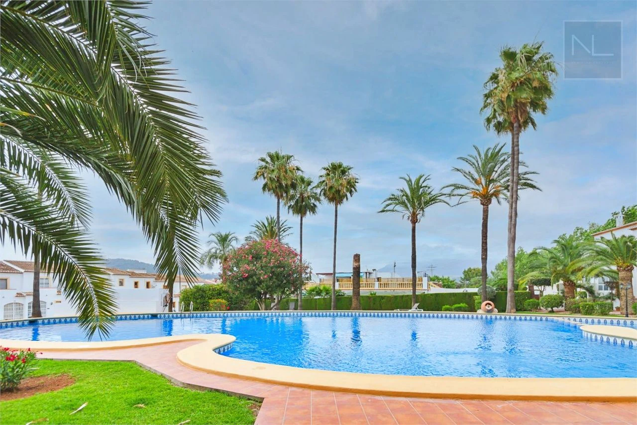 Half vrijstaande villa te koop in Pedreguer
