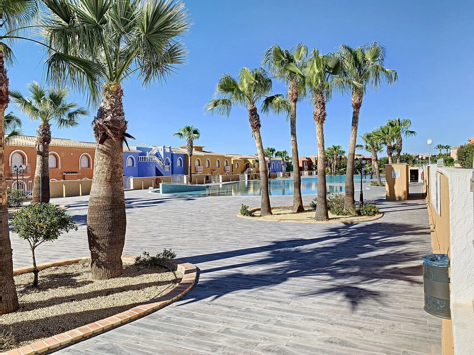 Cumbre del Sol gerenoveerd duplex appartement in Pueblo de la Paz