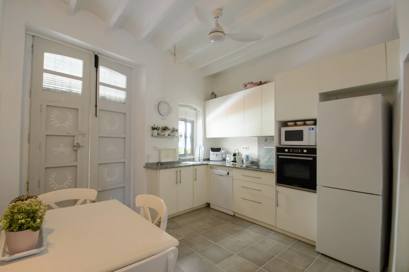 Spectacular reformed townhouse for sale in Teulada