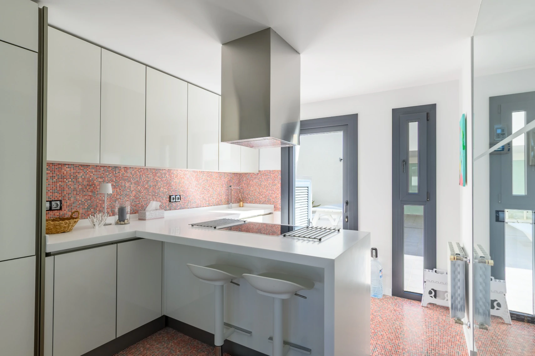 Modernes Haus in Albir – 3 Schlafzimmer, eigenes Grundstück und fußläufig zur Stadt