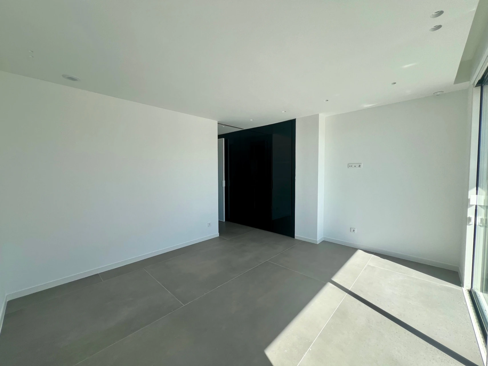 Impresionante Villa de Nueva Construcción en San Jaime
