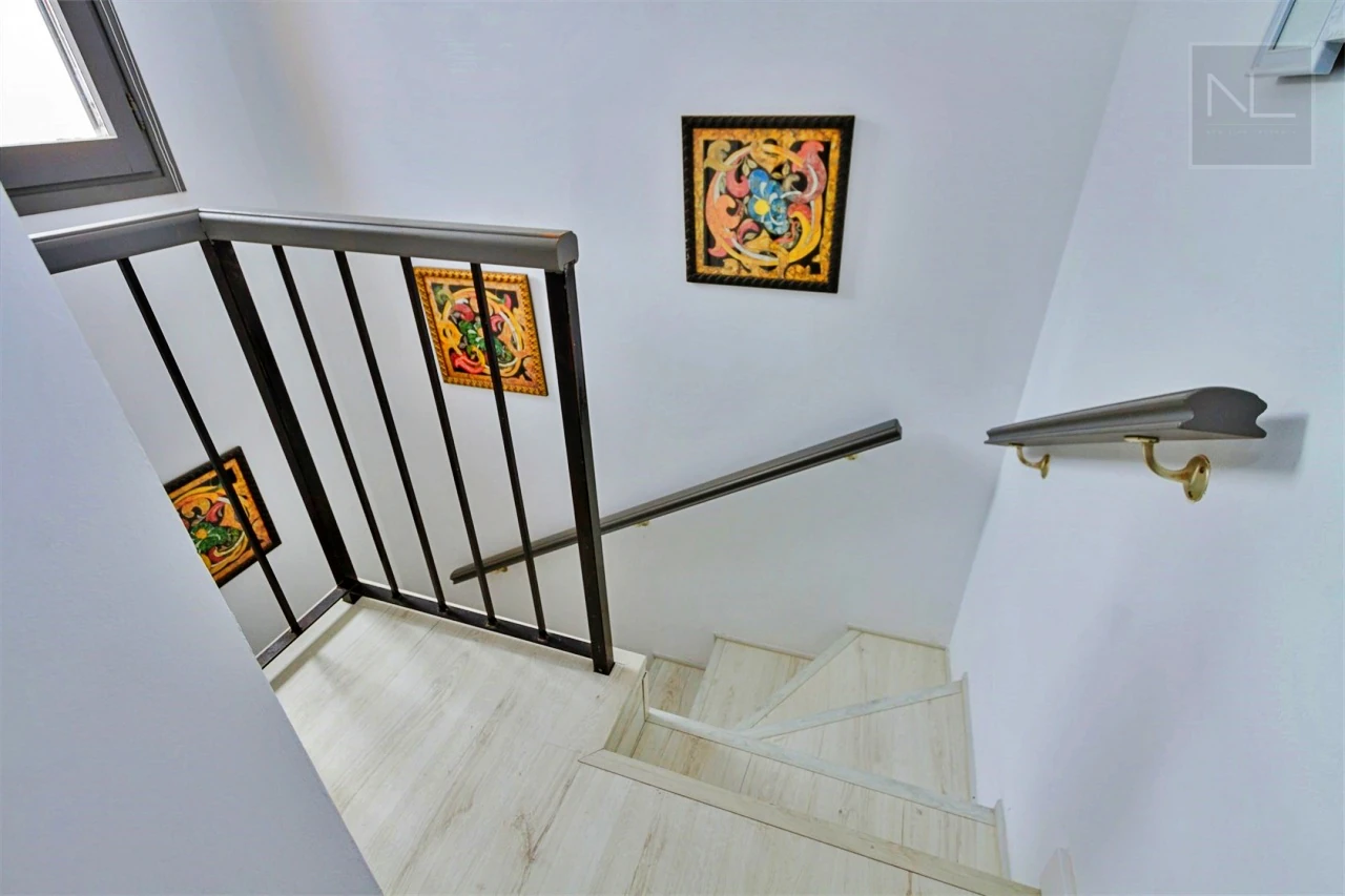 Half vrijstaande villa te koop in Pedreguer