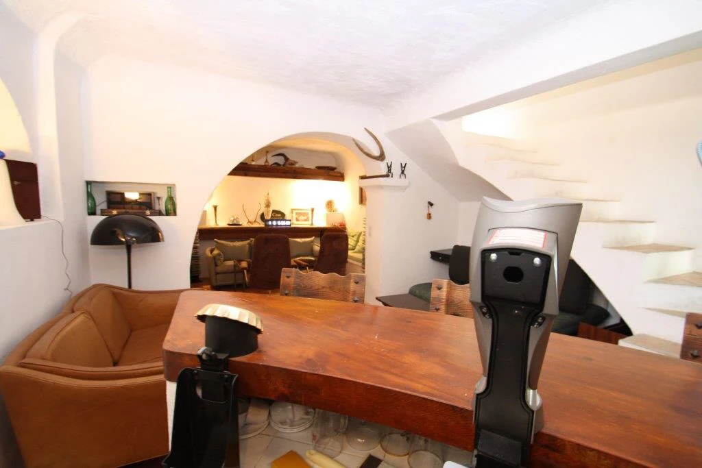 Double-Level 3 Bedroom House Pueblo Alcasar Pool Gardens & Facilities