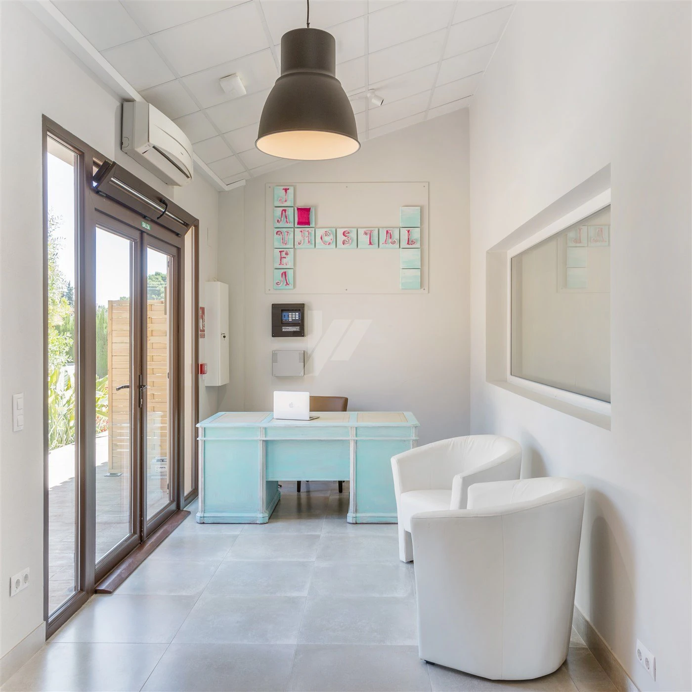 Nice hotel for sale in Jávea.