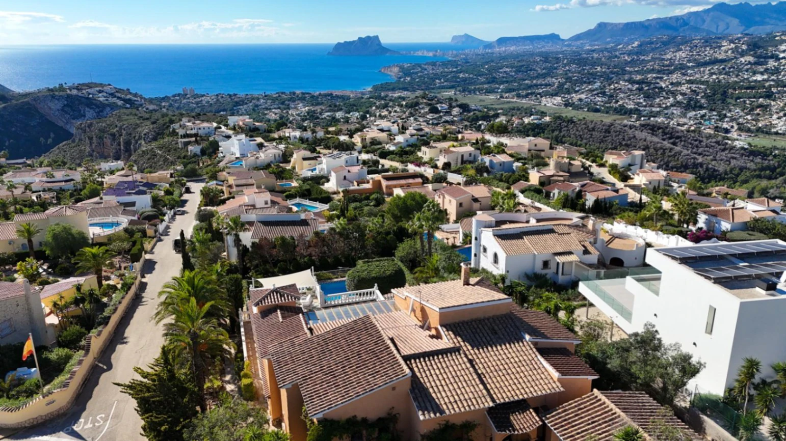 Cumbre del Sol Villa auf Doppelgrundstück mit Panoramablick in Kalmias