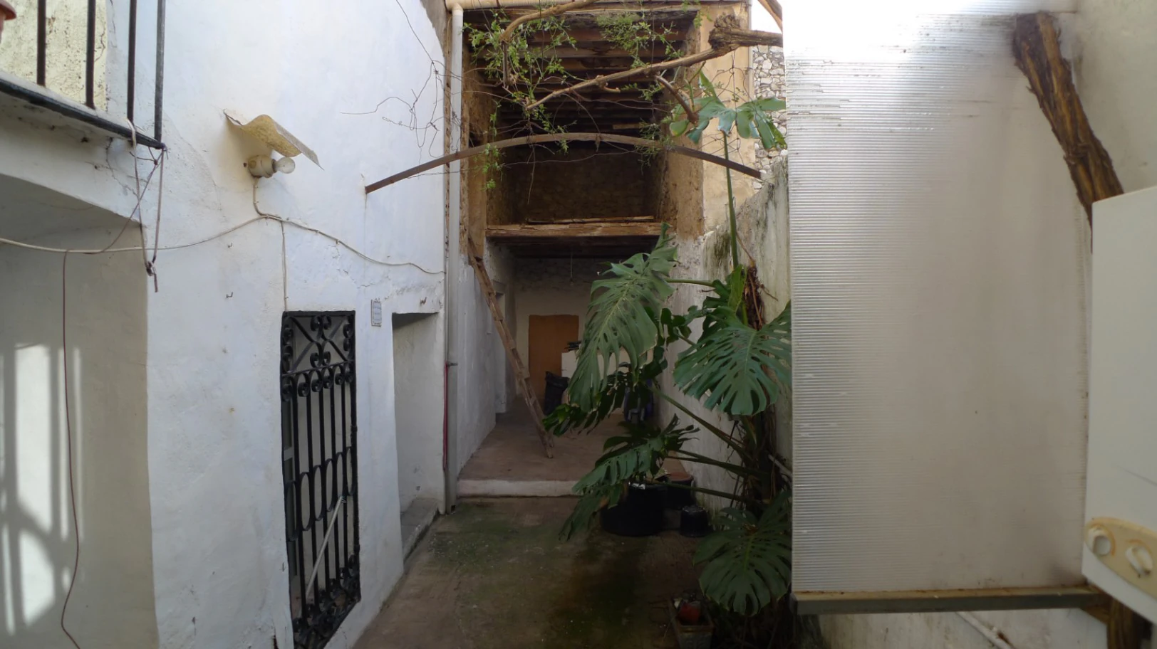 Maison mitoyenne à vendre à réformer à Jalón