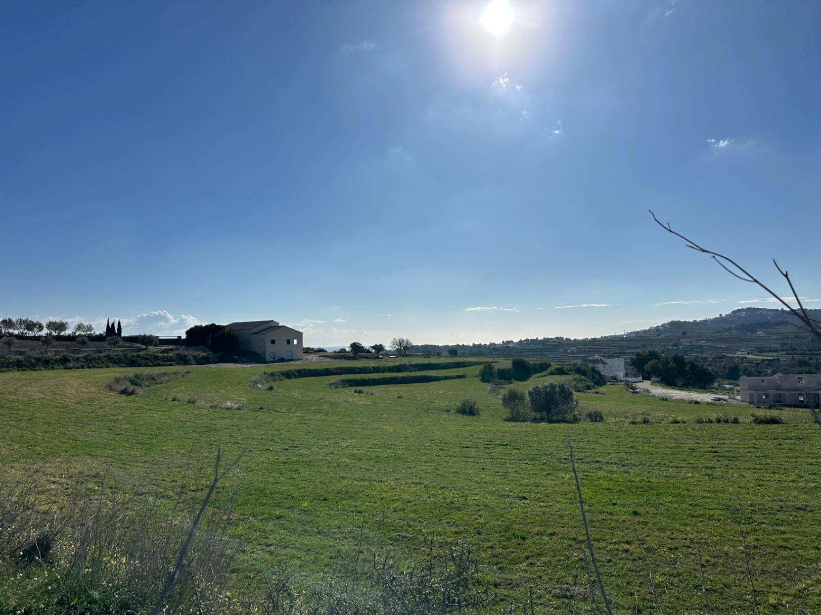 Parcela de terreno en Teulada con vistas al mar y gran potencial edificable