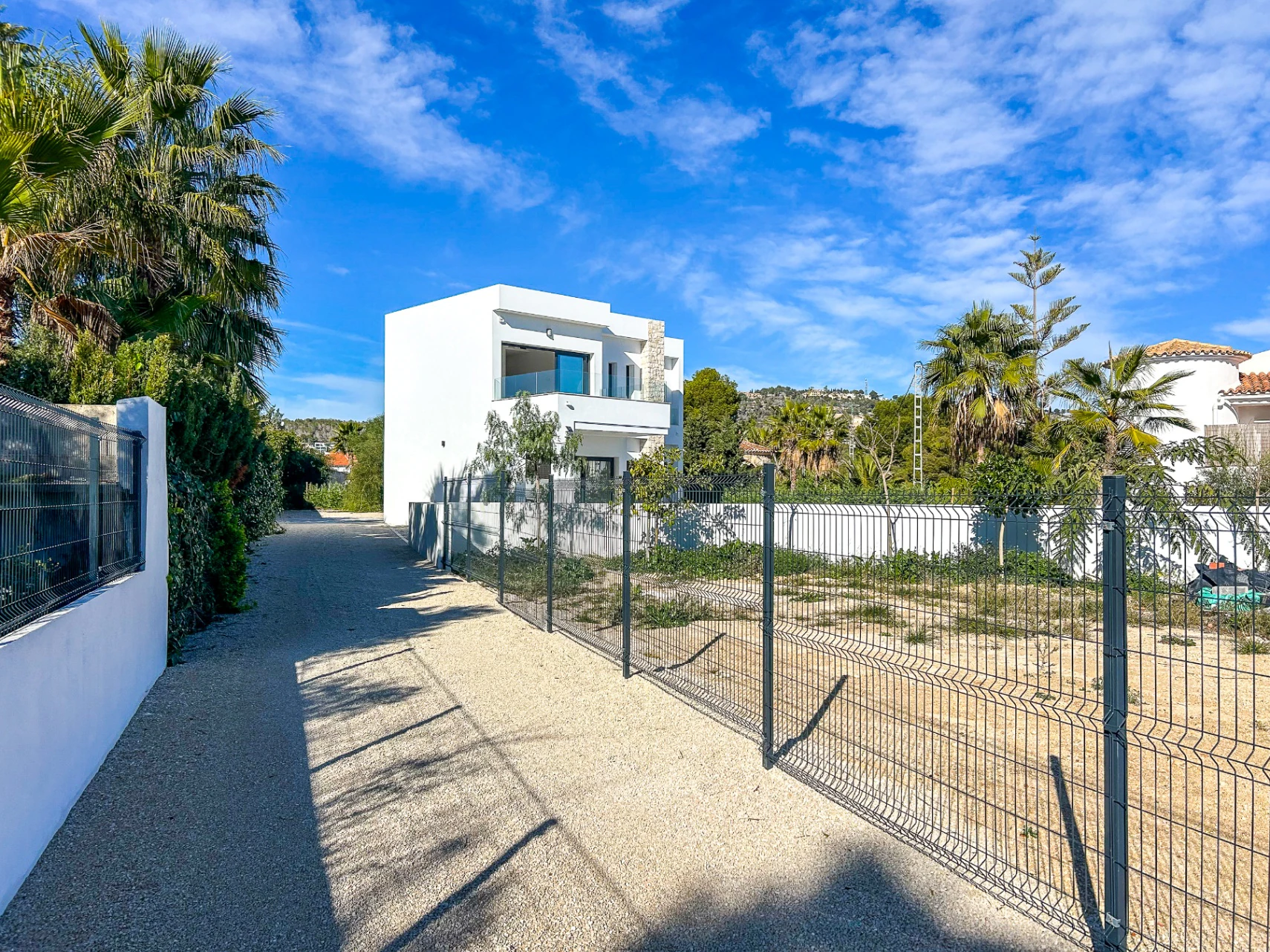 Neu gebaute Villa in Benissa mit Privatpool und Meerblick