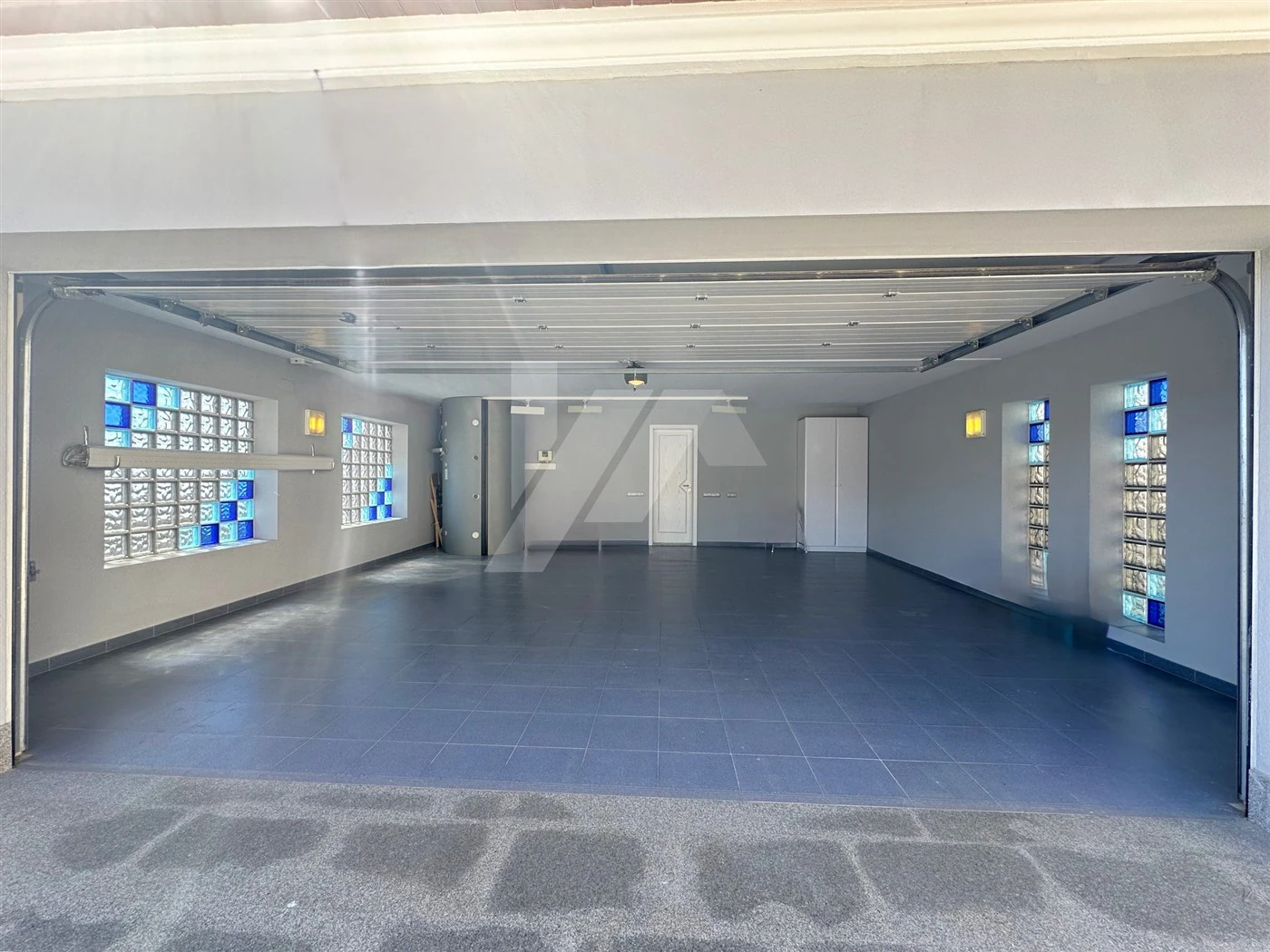 Villa met panoramisch zeezicht te koop in Moraira, Costa Blanca.