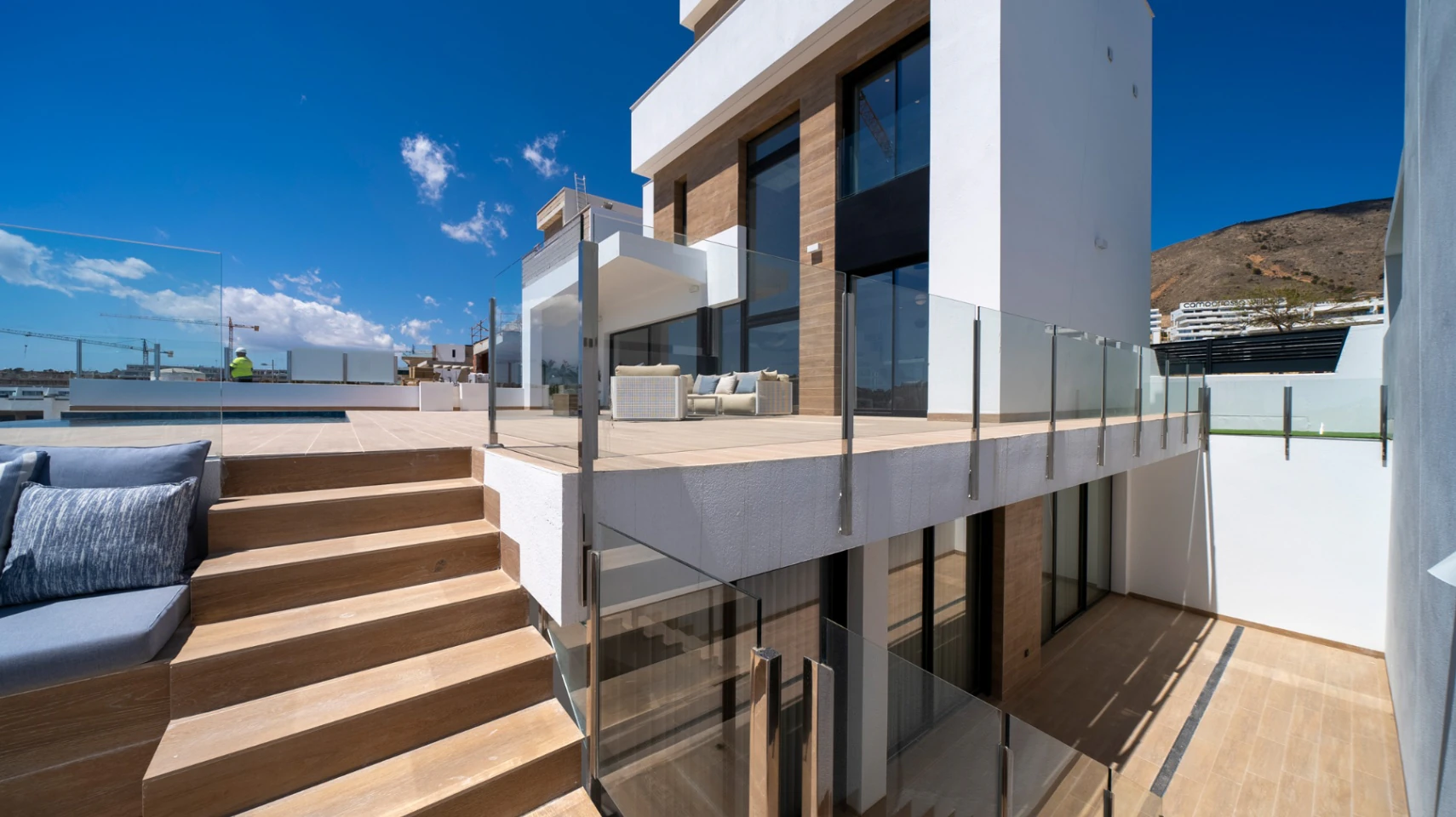 Luxuriöse Villa mit 4 Schlafzimmern und Panoramablick auf das Meer in Finestrat