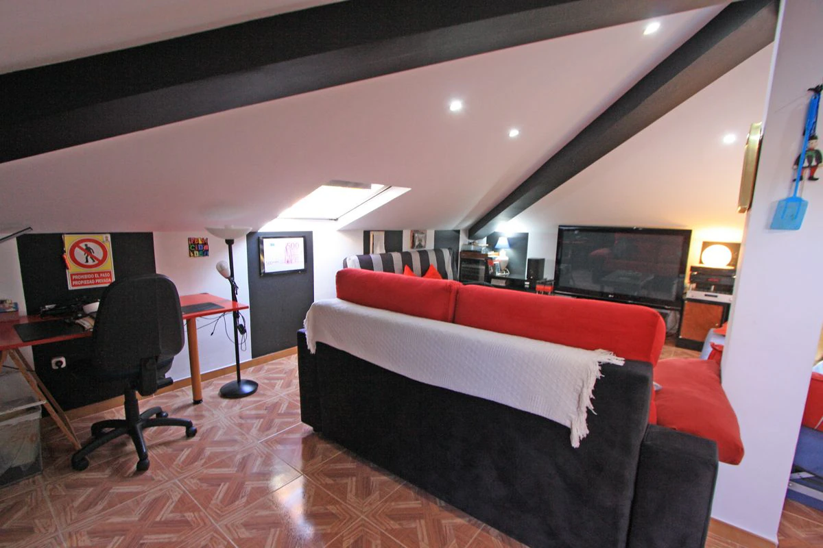 Finca-Villa of 11.310 m2 at 400 m from the beach