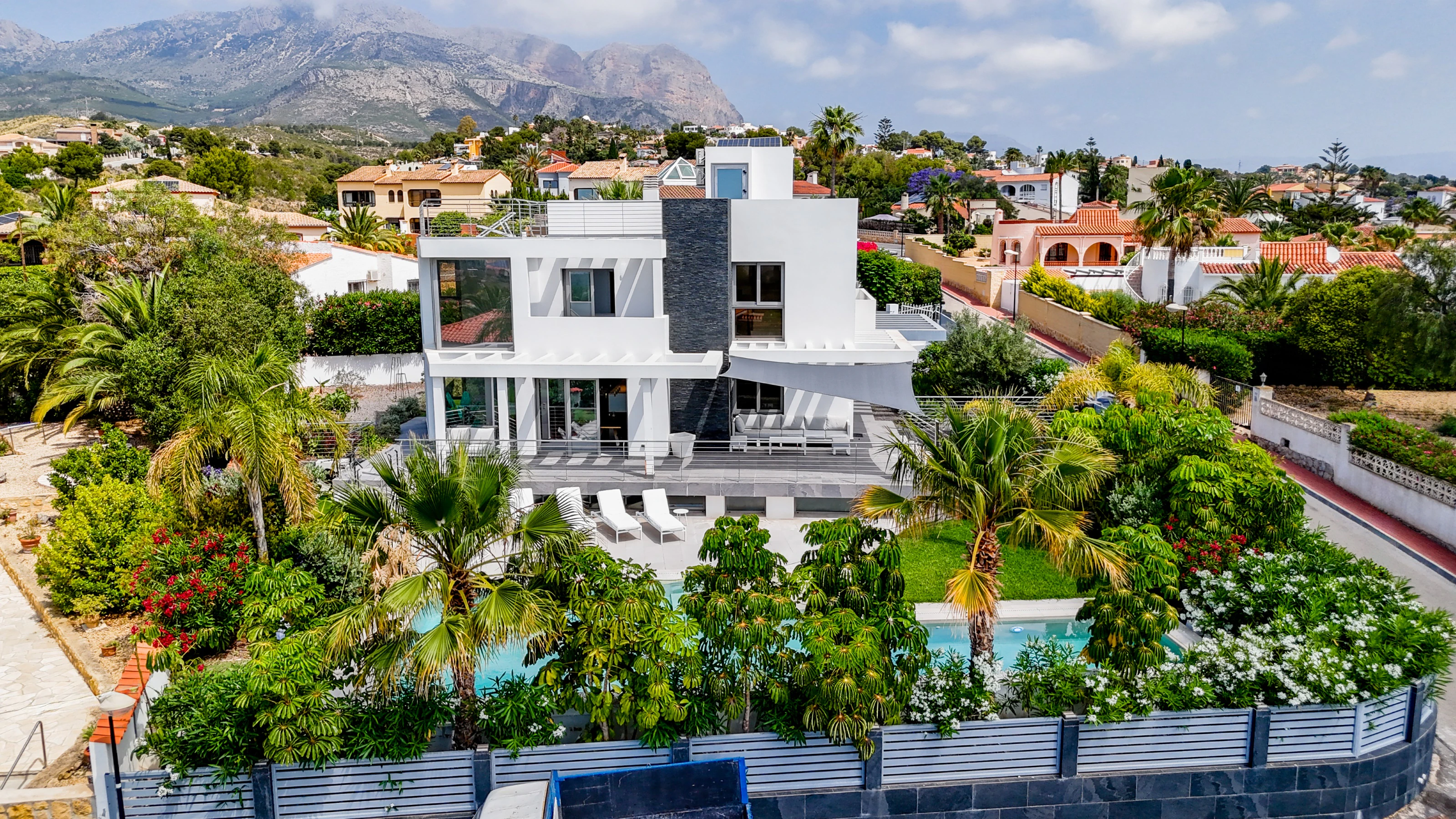 Villa for sale in La Nucia