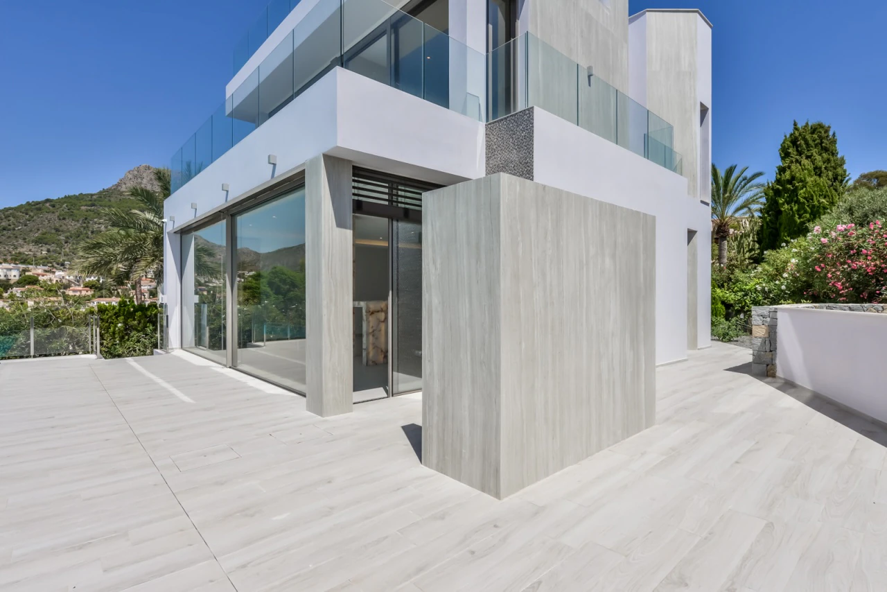 6 Schlafzimmer, 6 Badezimmer Villa zum Verkauf in Calpe