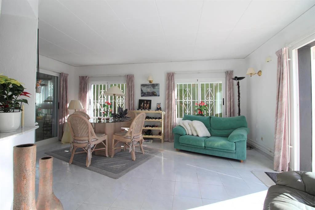 Villa a step away from the beach, Els Poblets