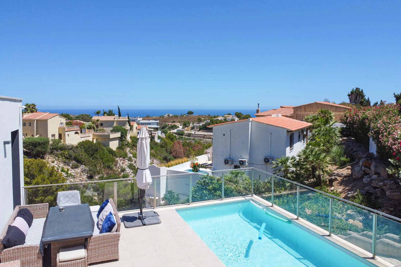 Cumbre del Sol Modern villa with sea views