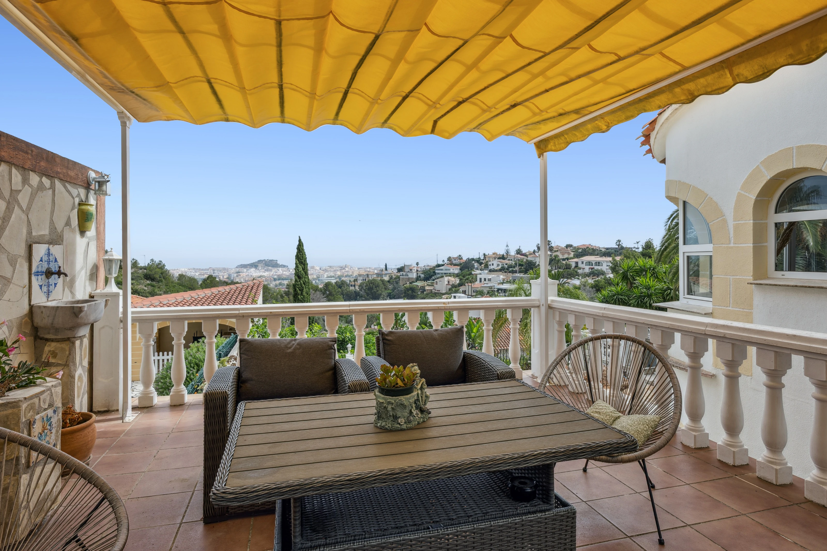 Villa for sale in Dénia