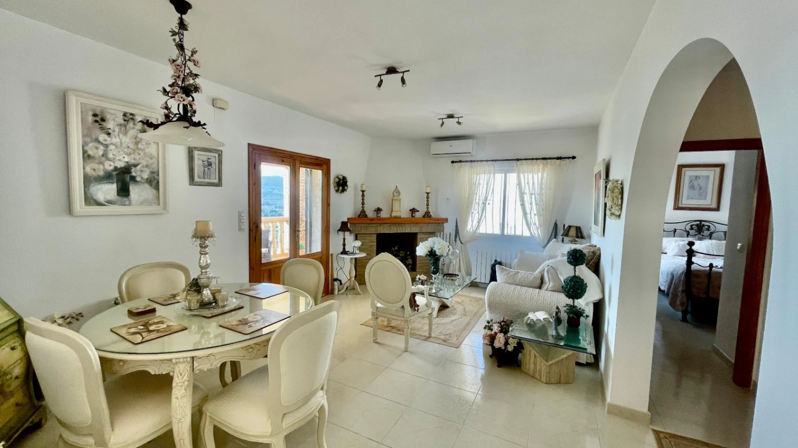 Villa à vendre à Jalon : vue spectaculaire sur la vallée, exposition sud