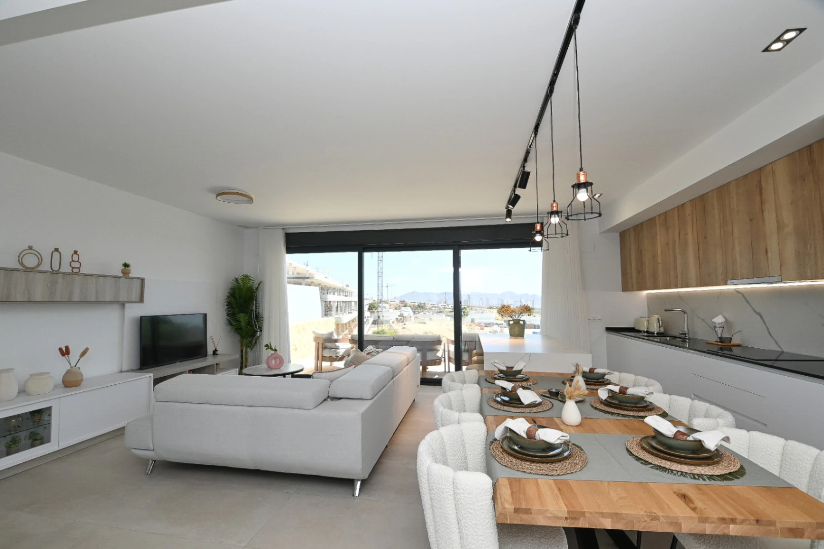 Immaculate Properties for sale in Finestrat-Benidorm