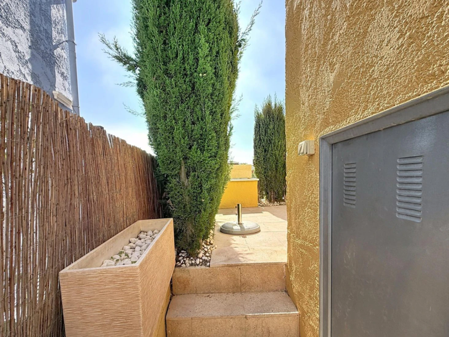 Cumbre del Sol gerenoveerd duplex appartement in Pueblo de la Paz