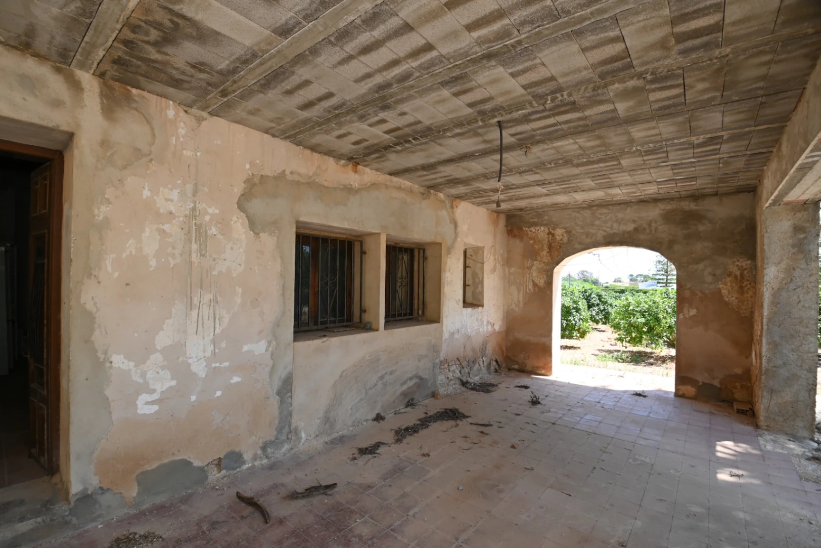 Finca à vendre près d'Ondara : 60 000 m² de terrain avec verger d'orangers et potentiel pour un nouveau développement