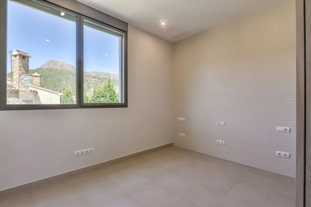 6 Schlafzimmer, 6 Badezimmer Villa zum Verkauf in Calpe