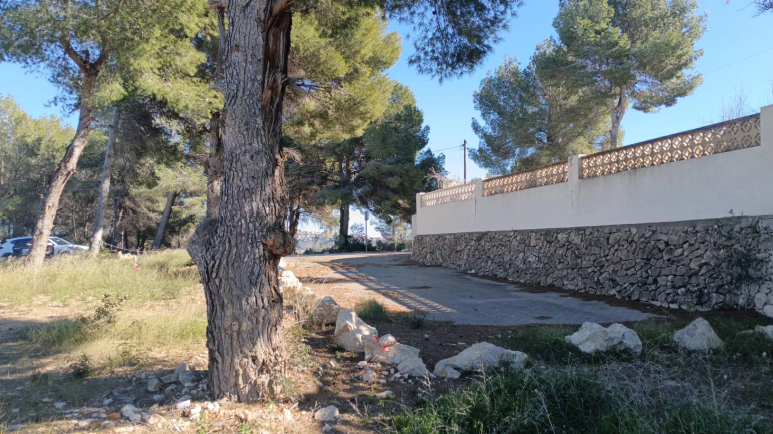 Parcela urbana cerca de todos los servicios en Moraira