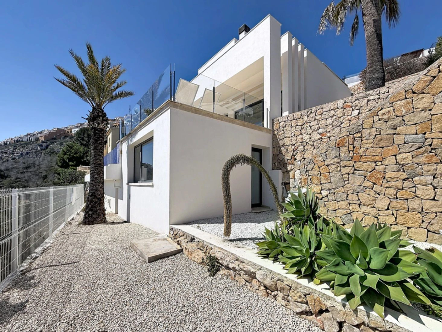Cumbre del Sol modern villa with panoramic sea views