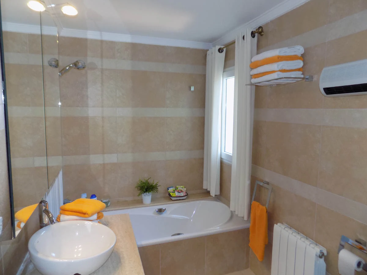 Villa te koop in Moraira met uitzicht op zee