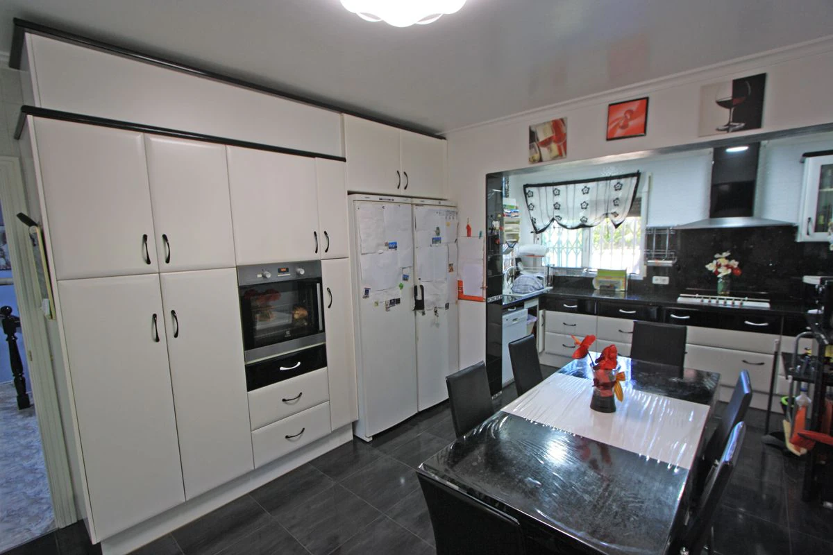 Finca-Villa of 11.310 m2 at 400 m from the beach