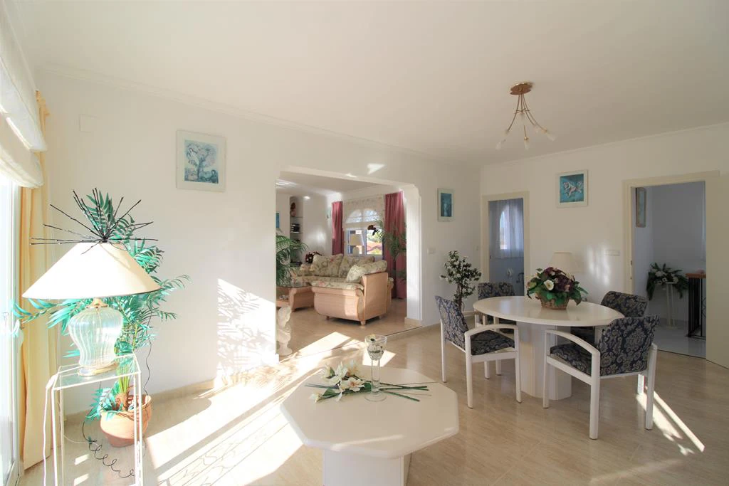 Villa a step away from the beach, Els Poblets
