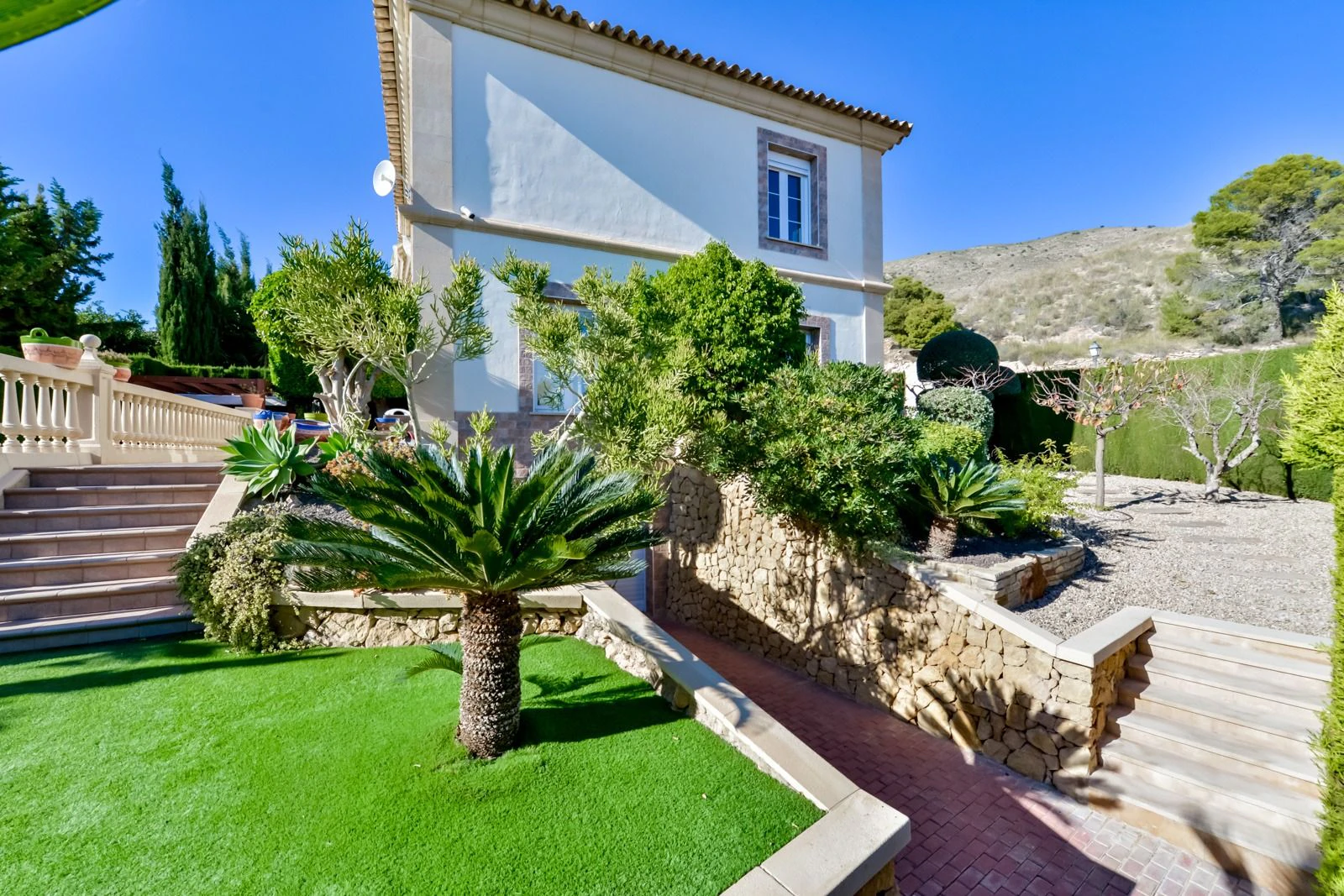 Luxury Villa for Sale in Finestrat