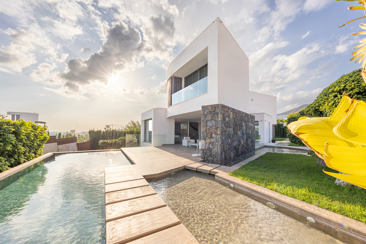 Villa for sale in Finestrat