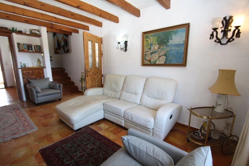 Double-Level 3 Bedroom House Pueblo Alcasar Pool Gardens & Facilities