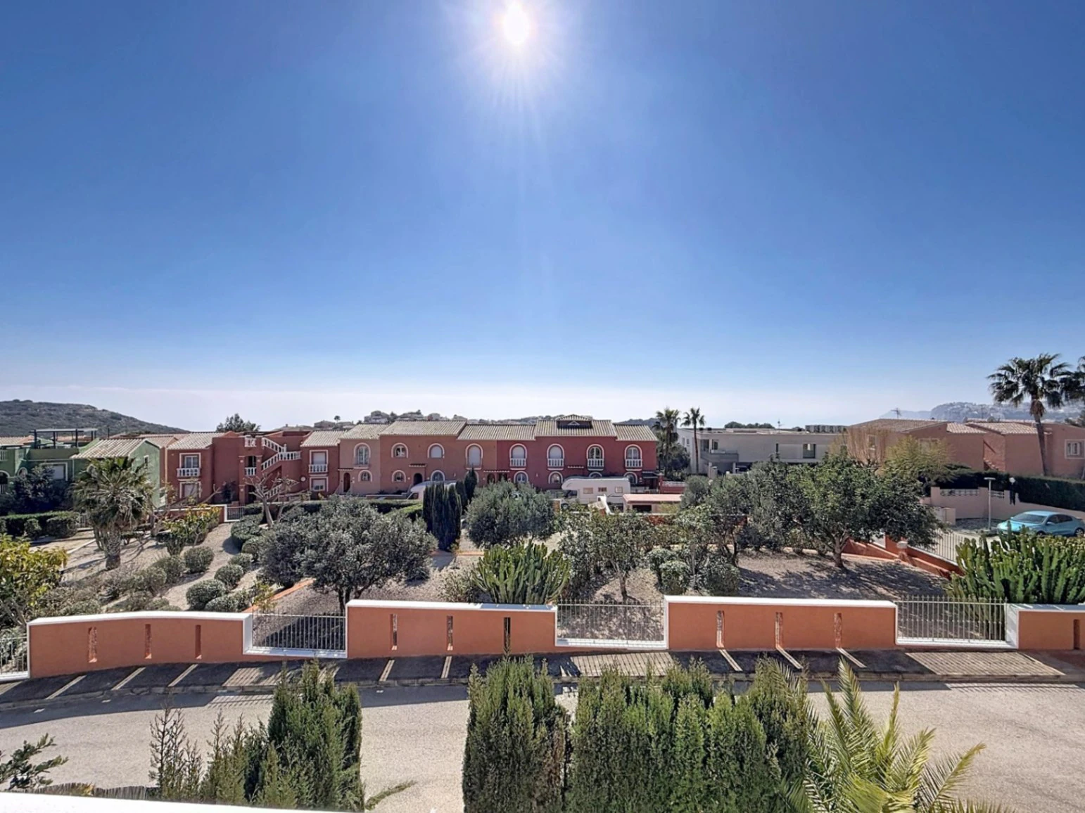 Cumbre del Sol gerenoveerd duplex appartement in Pueblo de la Paz