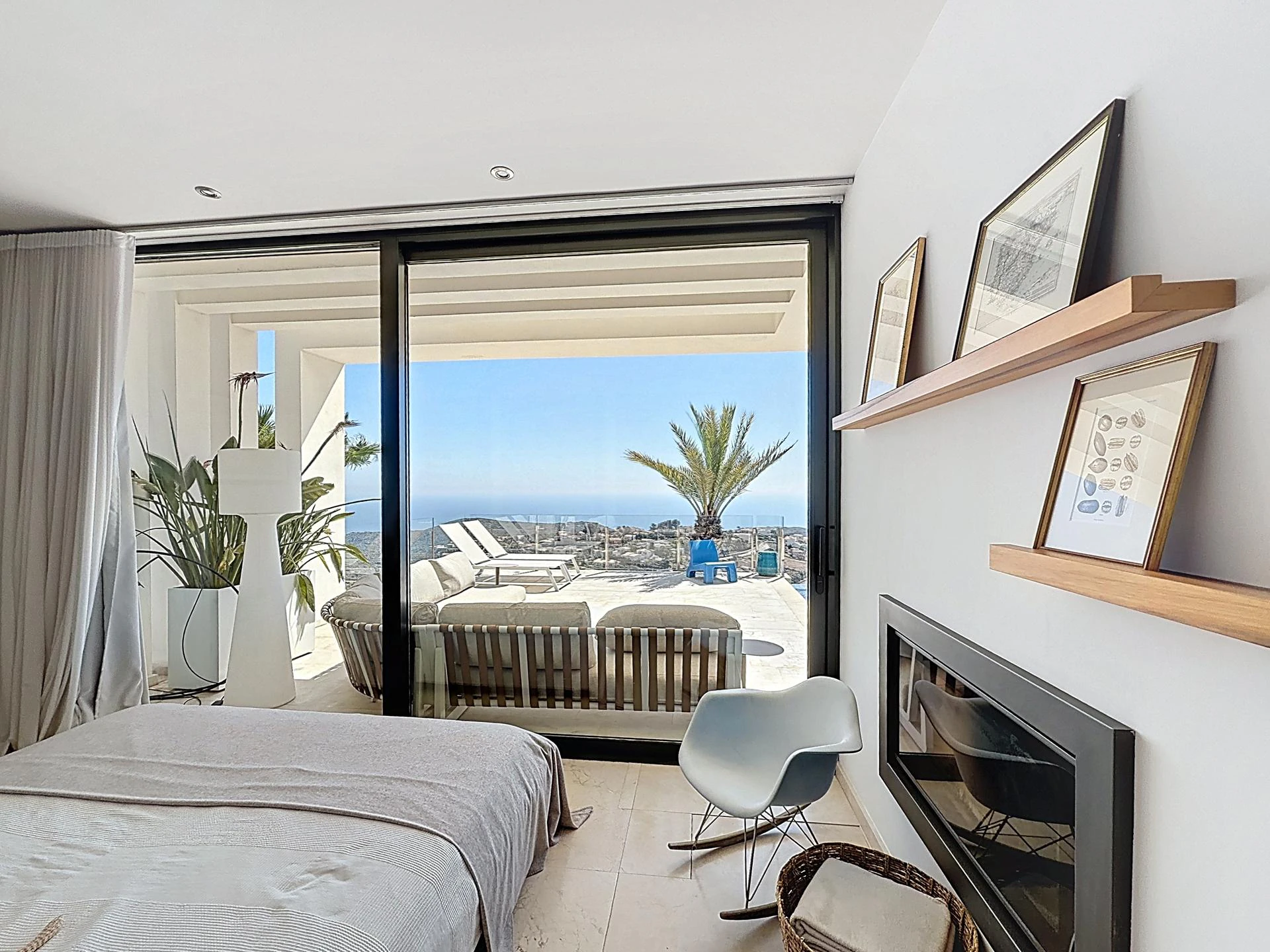 Cumbre del Sol modern villa with panoramic sea views