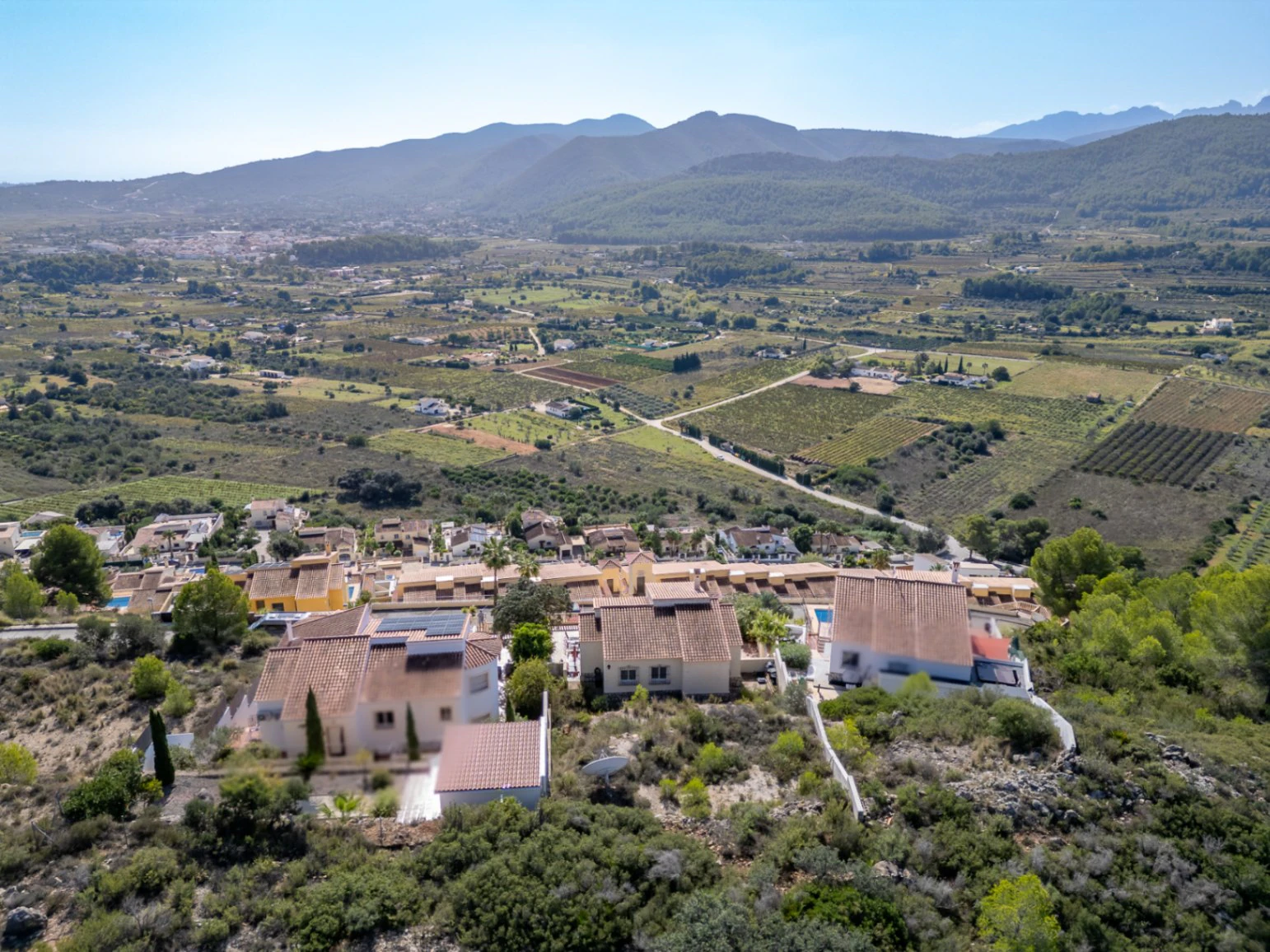 Villa à vendre à Jalon : vue spectaculaire sur la vallée, exposition sud