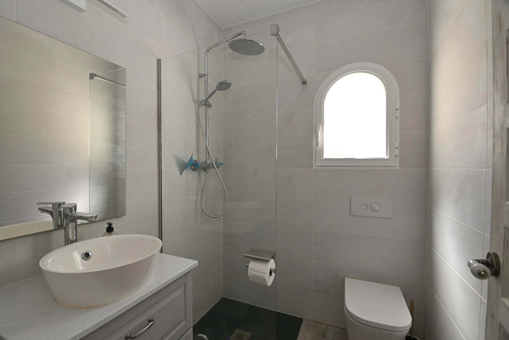 Prachtige Villa Te Koop in Moraira, 7 Slaapkamers